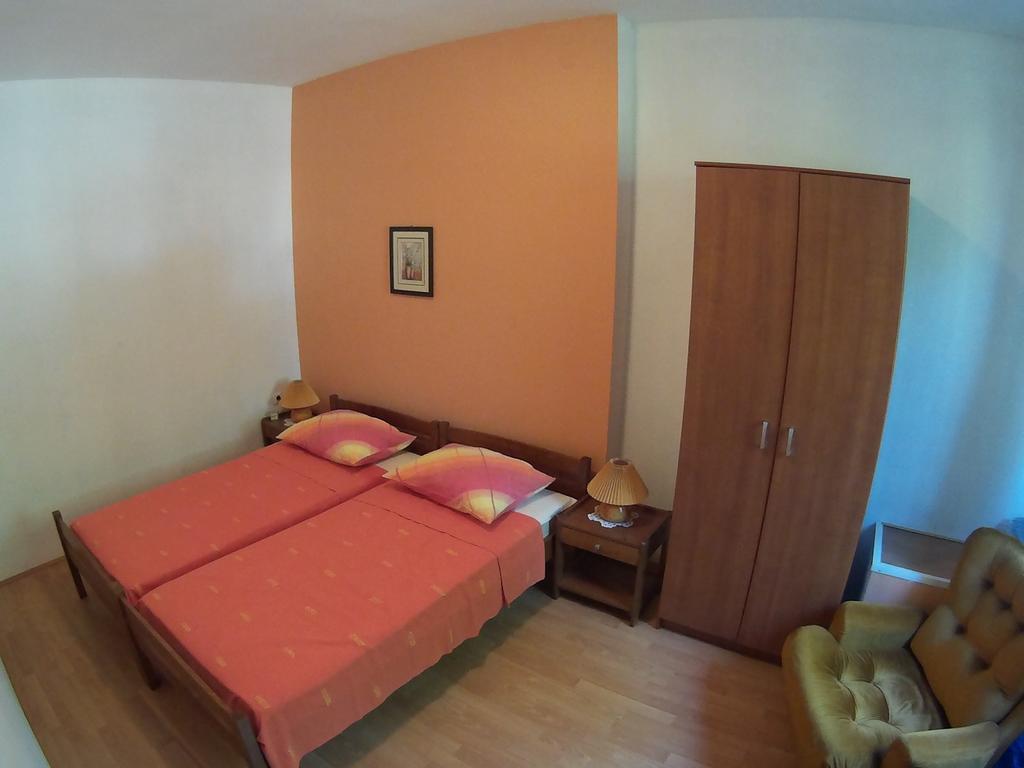 Vesna Apartment بولا المظهر الخارجي الصورة