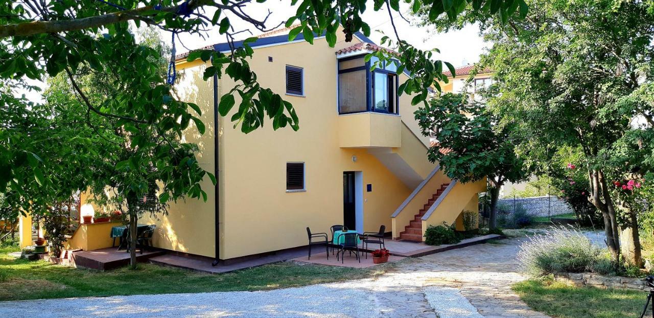 Vesna Apartment بولا المظهر الخارجي الصورة